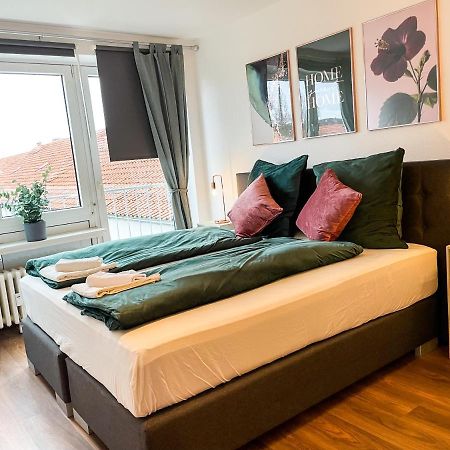 Apartment Fuer 3 Gaeste Kostenlose Parkplaetze Und Lift Hannover Exteriér fotografie
